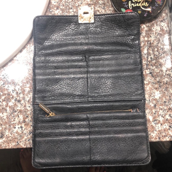 Tory Burch Wallet - Picture 3 of 7